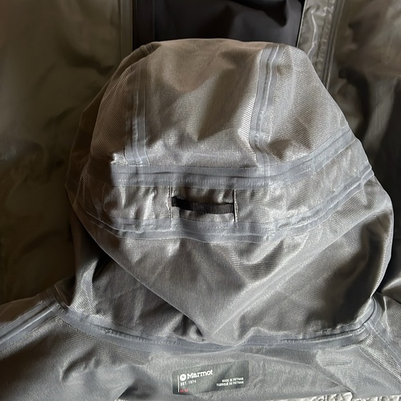 Marmot Women’s PreCip Eco Pro Jacket - Medium - Picture 7 of 7